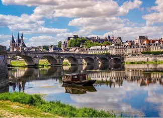 Valle della Loira in bicicletta per una vacanza low cost valle della loira in bicicletta