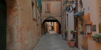 Ferrara: esplorare la città estense in bicicletta ferrara bicicletta